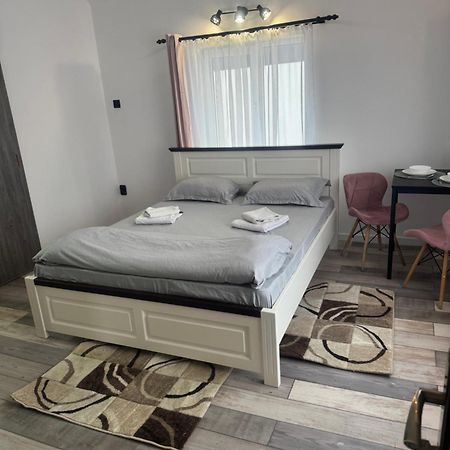 Compact House Apartment Cluj Napoca Bagian luar foto