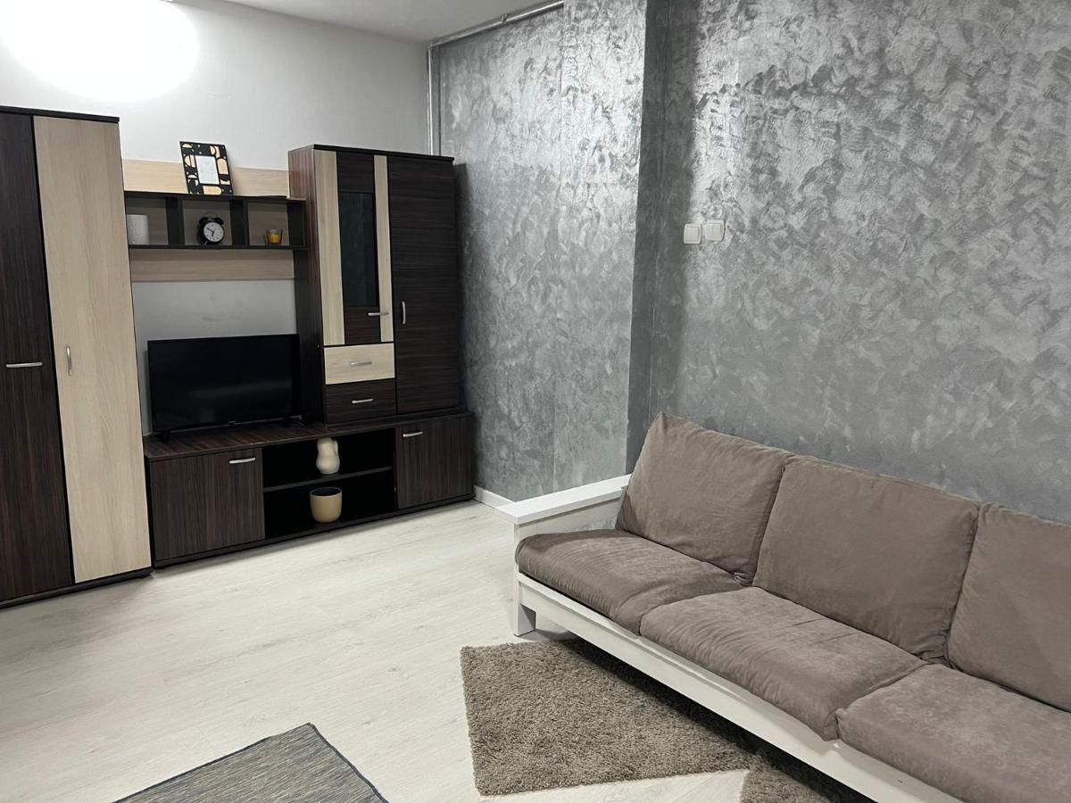 Compact House Apartment Cluj Napoca Bagian luar foto
