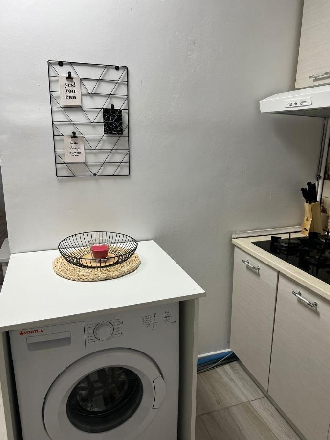 Compact House Apartment Cluj Napoca Bagian luar foto