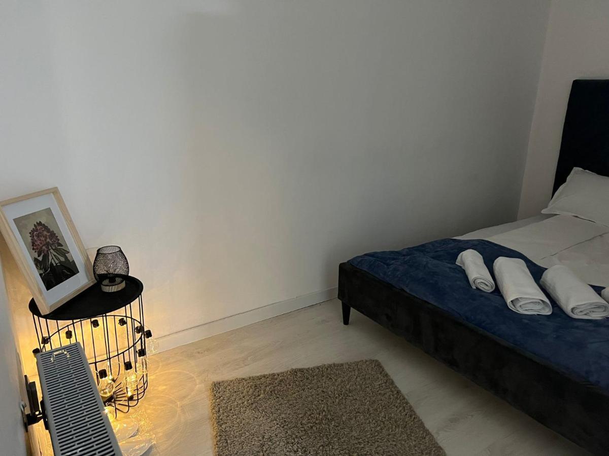 Compact House Apartment Cluj Napoca Bagian luar foto