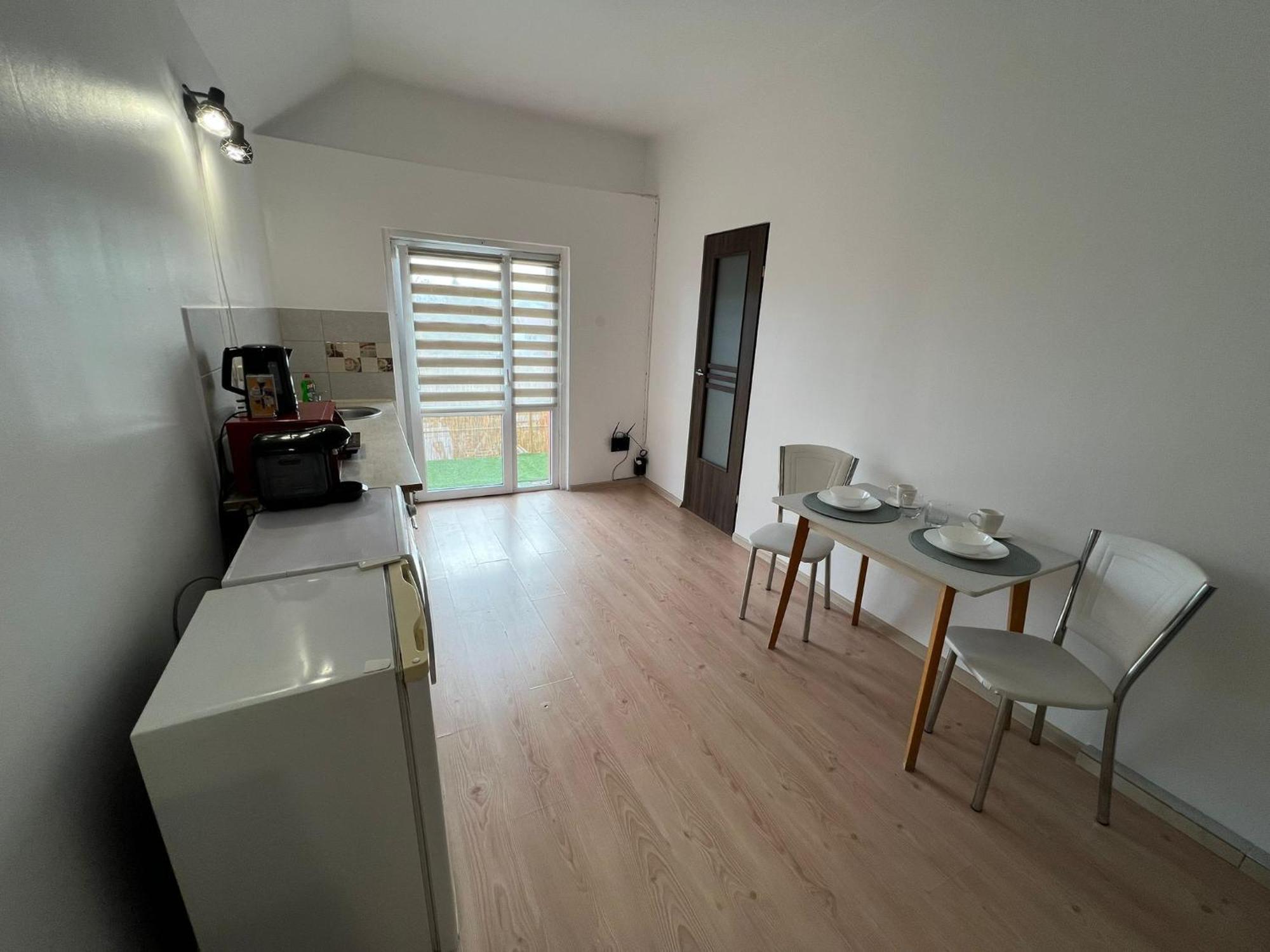 Compact House Apartment Cluj Napoca Bagian luar foto