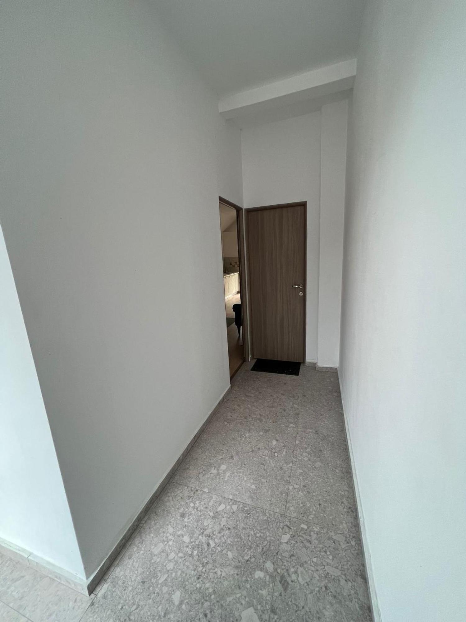 Compact House Apartment Cluj Napoca Bagian luar foto