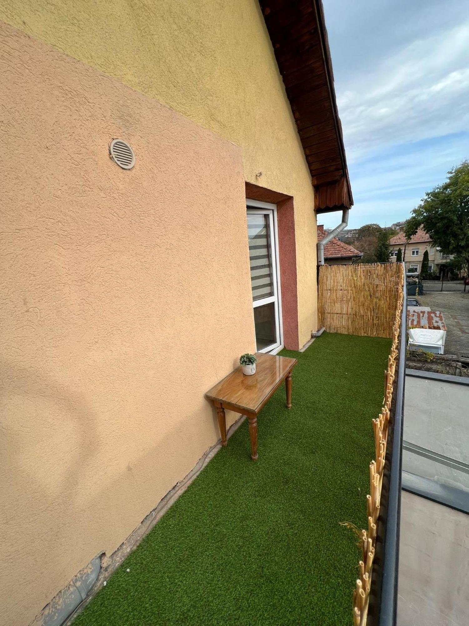 Compact House Apartment Cluj Napoca Bagian luar foto