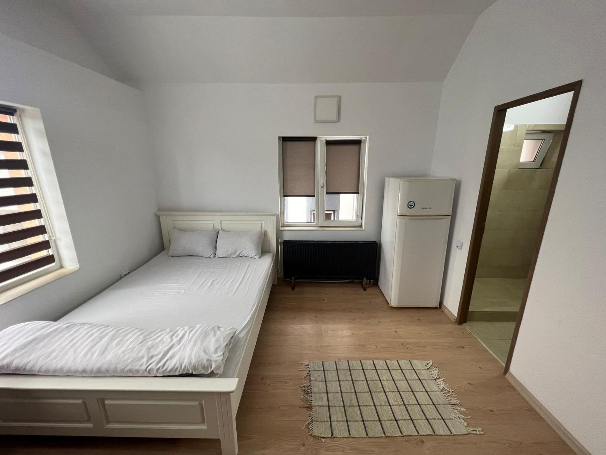 Compact House Apartment Cluj Napoca Bagian luar foto
