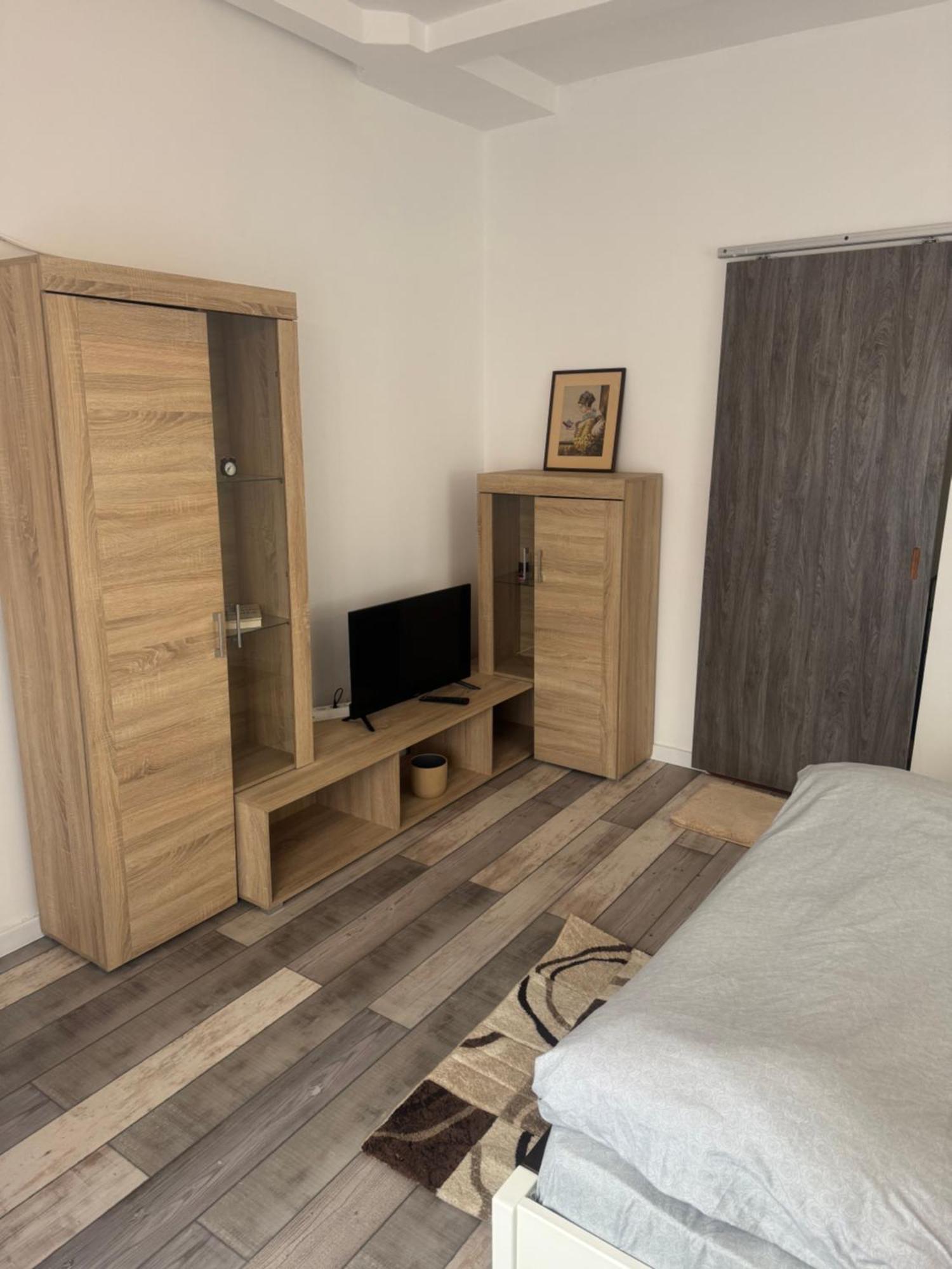 Compact House Apartment Cluj Napoca Bagian luar foto